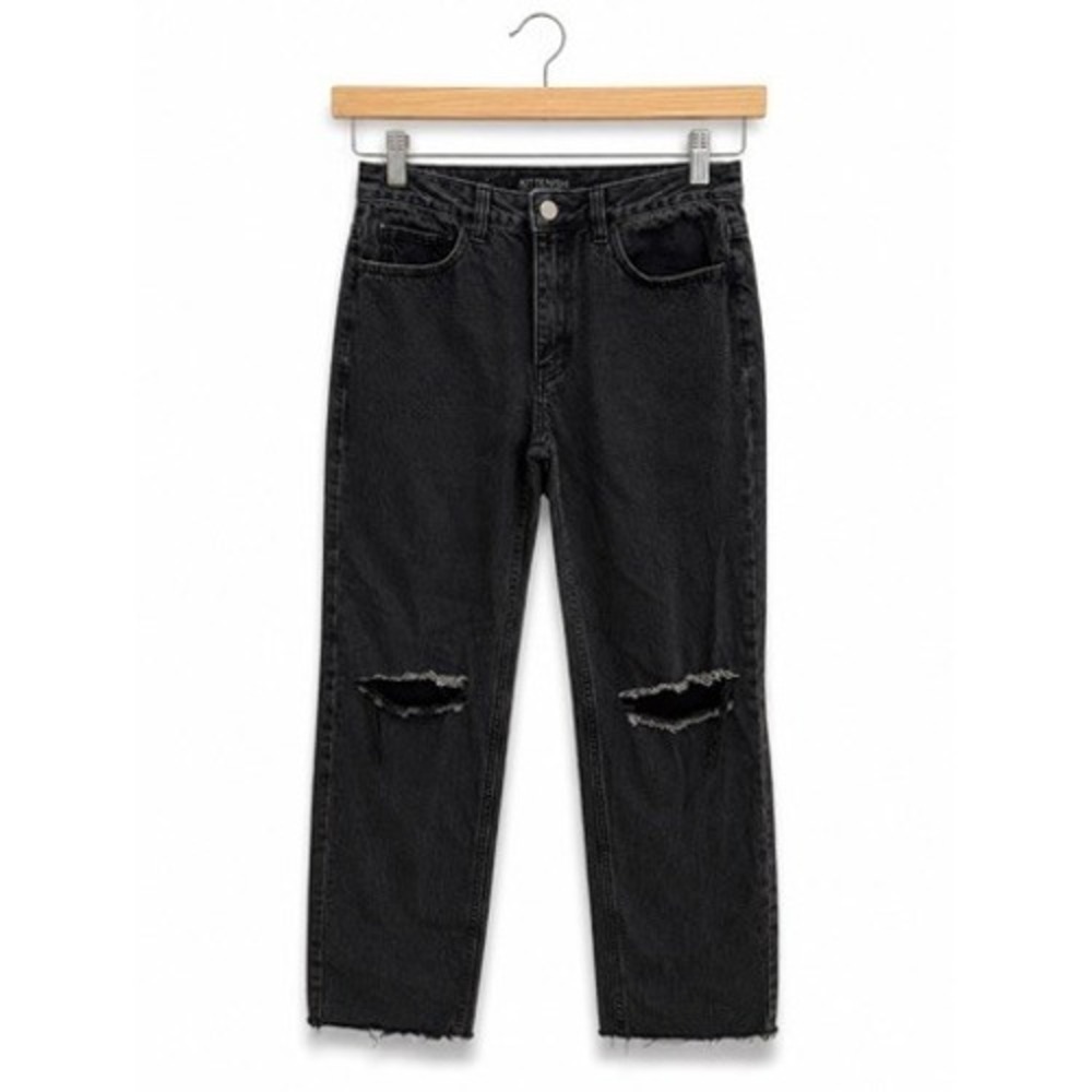 Kittenish KITDEM2 Black Distressed High Rise Straight Leg Jeans Size 25